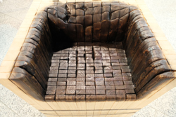 Sitzmöbel Burn it Chair | Kategorie Produkt Design: Kiara Helk, Mira Gerhart, Scharon Lorina Kisser.Foto: Diether v. Goddenthow
