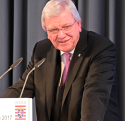 Ministerpräsident Volker Bouffier. Foto: Diether v. Goddenthow