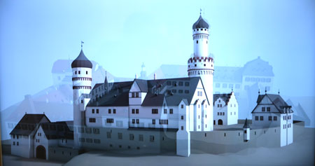 In der ersten Medienstation wird die historische Baugeschichte des Schlosses Bad Homburg aus kleinsten Burgenanfängen bis heute visualisiert. 