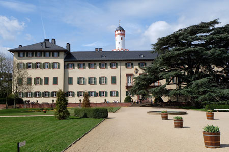 Schloss Bad Homburg  Foto:  Diether v Goddenthow