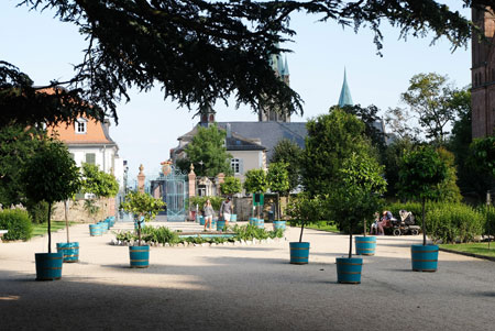 Schlosspark Bad Homburg © Foto Diether v. Goddenthow