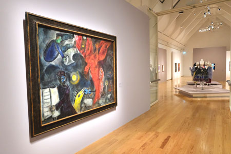 Chagall. Welt in Aufruhr, Ausstellungsansicht, © Schirn Kunsthalle Frankfurt  2022 © Foto: Heike von Goddenthow