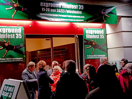 exground filmfest eröffnet 35. Ausgabe im Caligari Filmbühne Wiesbaden mit zahlreichen internationalen Gästen© Foto: Diether von Goddenthow