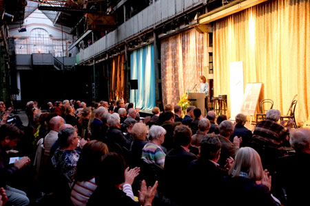 Verleihung des Robert Gernhardt Preises 2022 in der Frankfurter Naxoshalle © Archiv-Foto: Diether von Goddenthow