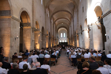 Impression vom Eröffnungskonzert des Rheingau Musikfestival in der Basilika Kloster Eberbach © Foto Diether von Goddenthow