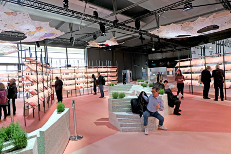 Slowenischer Ehrengastpavilion auf der Frankfurter Buchmesse 2023  © Foto Diether von Goddenthow