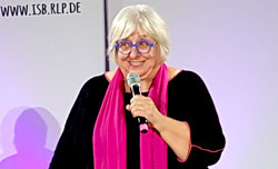 Die bekannte Trainerin und Autorin Sabine Asgodom sprach über Selbst-PR als Erfolgsrezept, denn "Eigenlob stimmt" © Foto: Diether von Goddenthow 