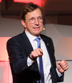 Wolf Matthias Mang, Präsident der Vereinigung der hessischen Unternehmerverbände (VhU). © Foto Diether von Goddenthow