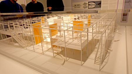 Modell des DAM-Preisträger-Baus "Studierendenhaus Braunschweig". © Foto: Diether von Goddenthow